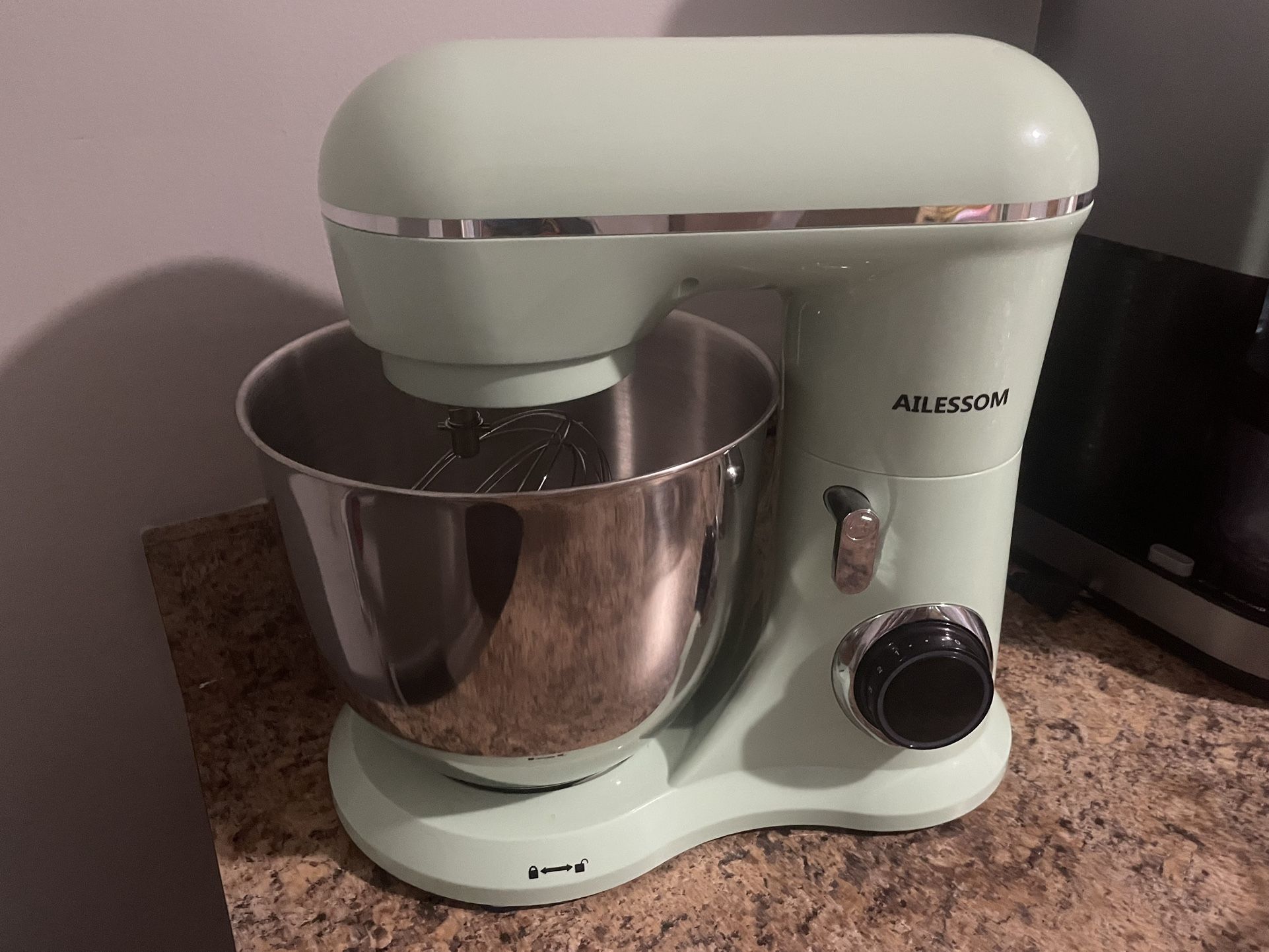 Brandnew Mixer
