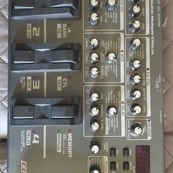 Boss Me-80 Multiple Effects Pedal 