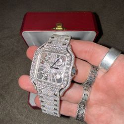 MOISSANITE BRAND NEW HIGH LUXURY WATCH FOR SALE