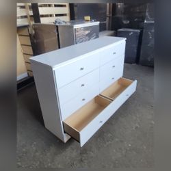 8 Drawer Dresser 
