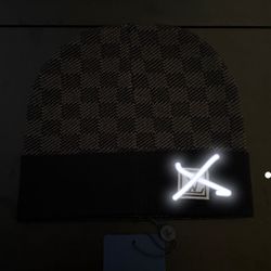1:1 Loui V Hat