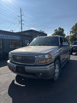 2003 GMC Yukon XL Denali
