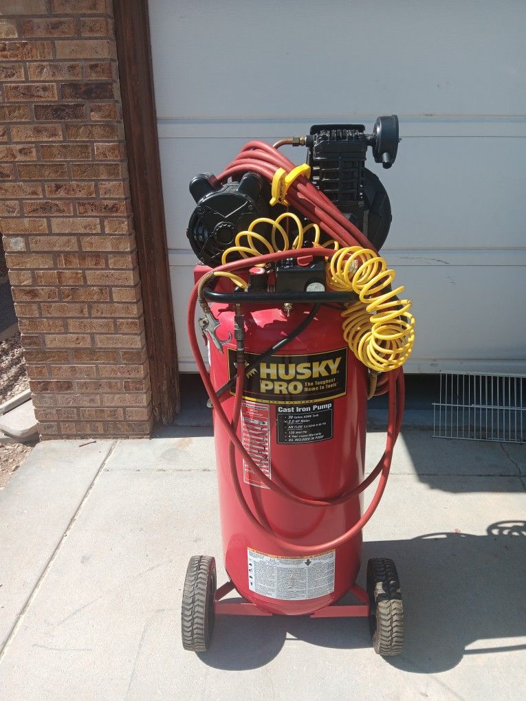 Husky Pro 30 Gallon Cast Iron Pump Air Compressor