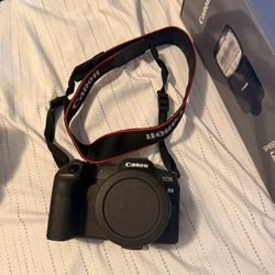 (BEST BUNDLE PRICE ) CANNON EOS R8 + 70-200mm F.2 