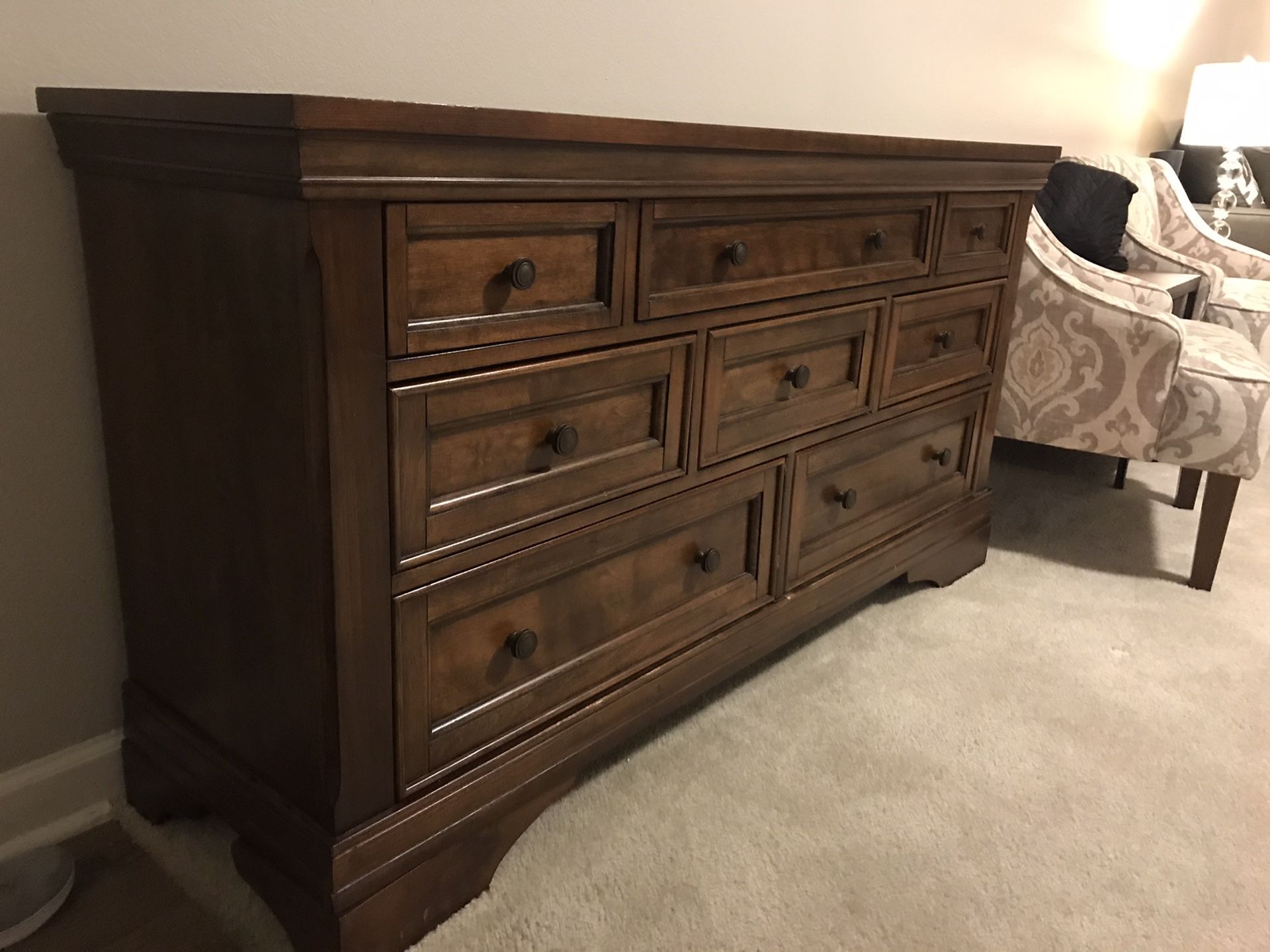 Cherry wood Dresser Drawer chest