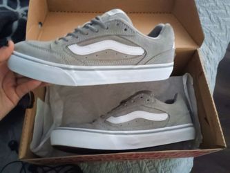 Brand new gray deluxe comfort Vans with two van t-shirts