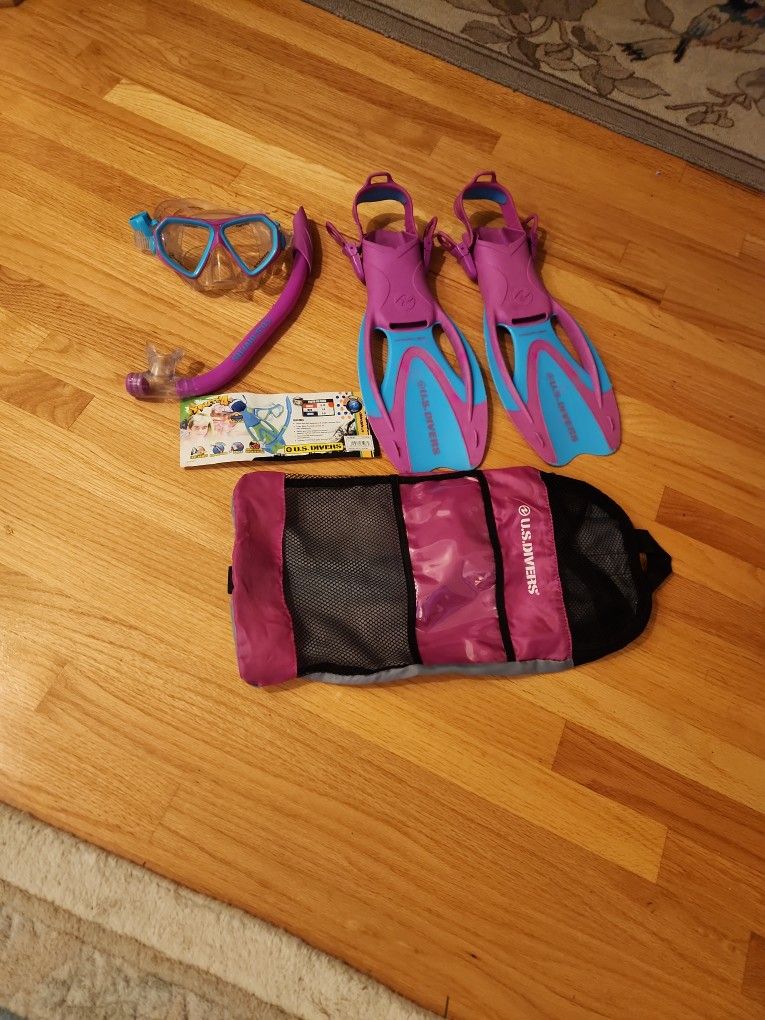 Youth US Divers Jr Mask Fins Snorkel Bag Age 4 And Up