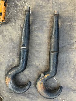 Tow hooks