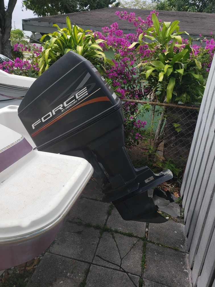 Outboard force 120 hp for Sale in Pembroke Pines, FL