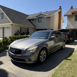 2011 Infiniti M37