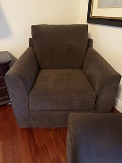 Couch Set With Ottomans