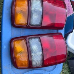 2001 Chevy Tahoe tail light