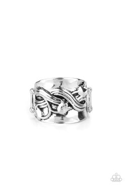 Paparazzi Silver Tulip Ring