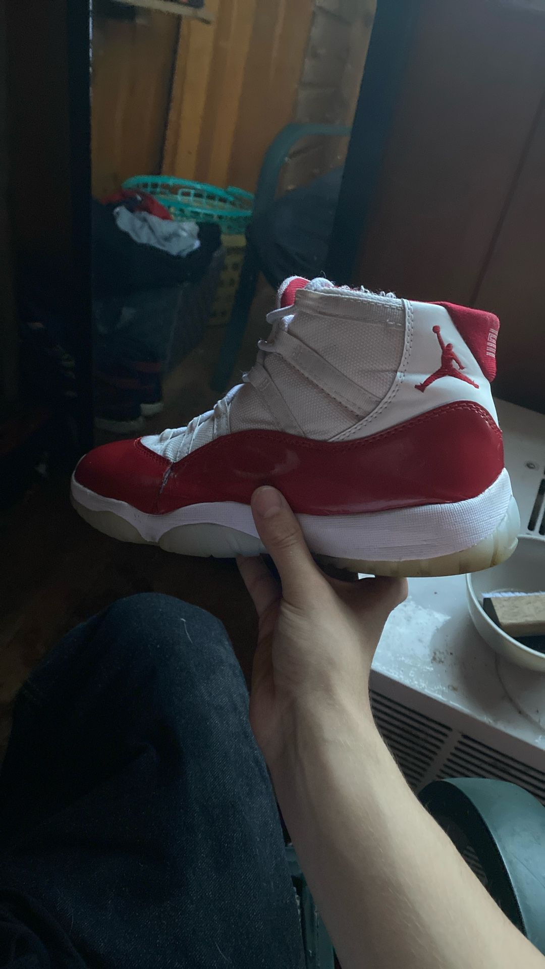 Jordan 11 Cherry 