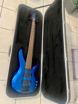 5 string Yamaha Bass