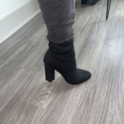 Black Sock Bootie Heel Mid Length 7 Women’s 