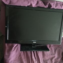 Small RCA Tv Works Perfectly 