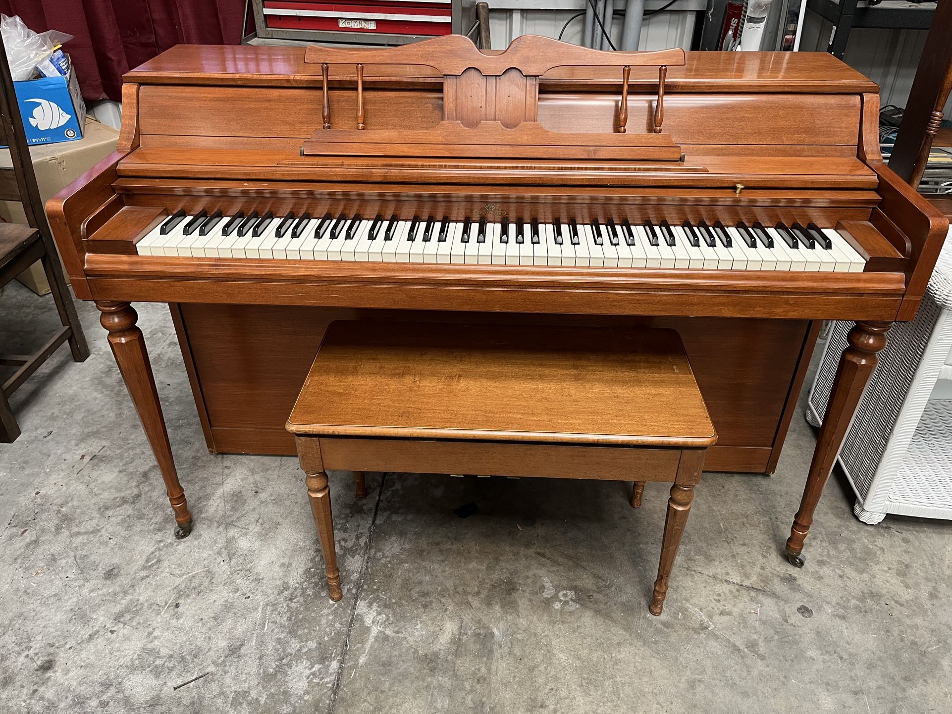 Wurlitzer upright spinet piano