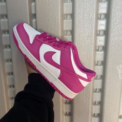 Nike Dunk Low Active Fuchsia Size 5.5y