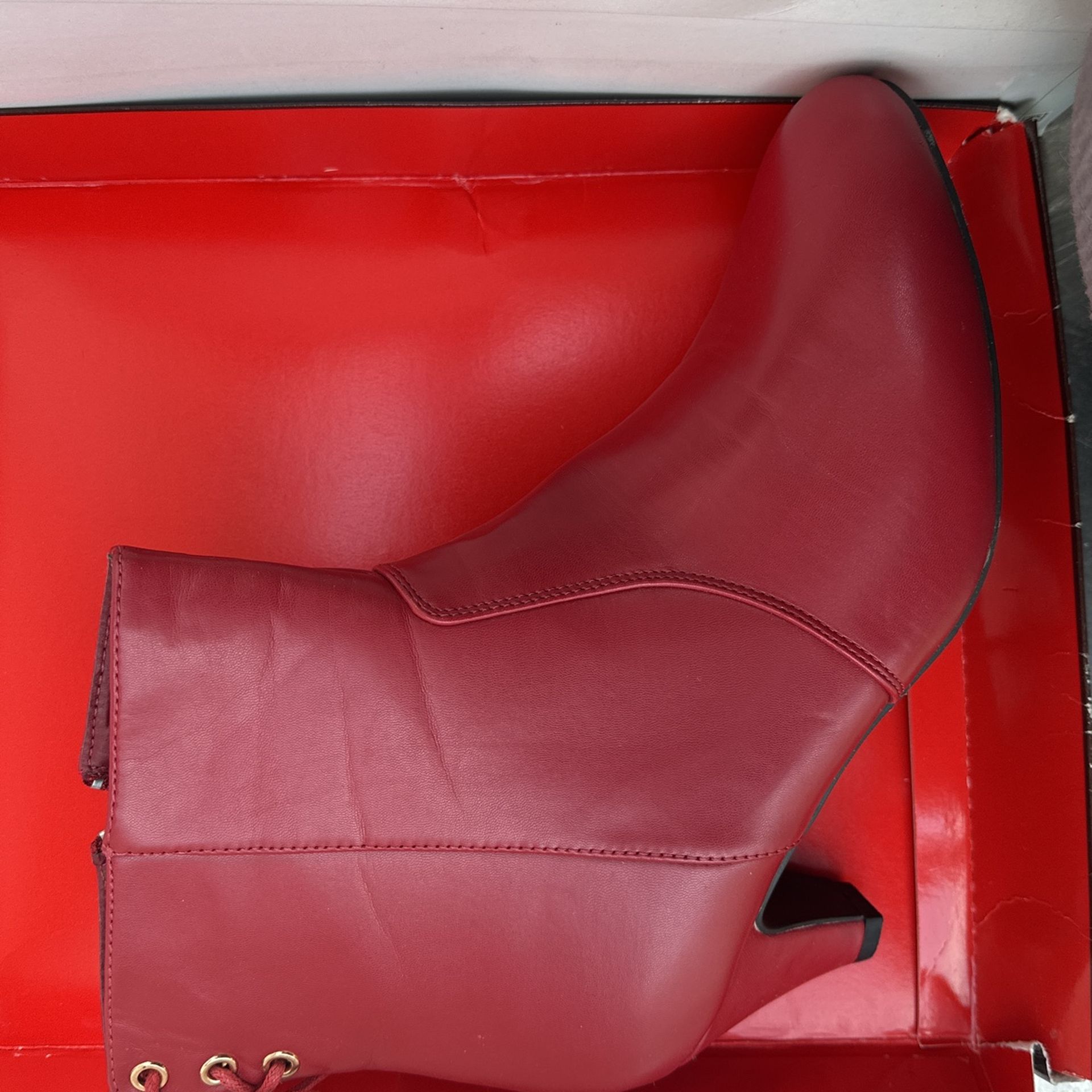 Red Boots 