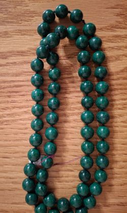 Green Bead Necklace