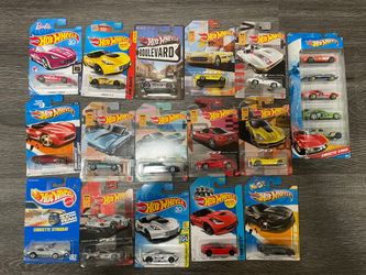 Lot Of Hot wheels Corvettes