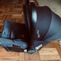 Nuna Car Seat Up To 22lbs P/up Sheepshead Bay Brooklyn NY 
