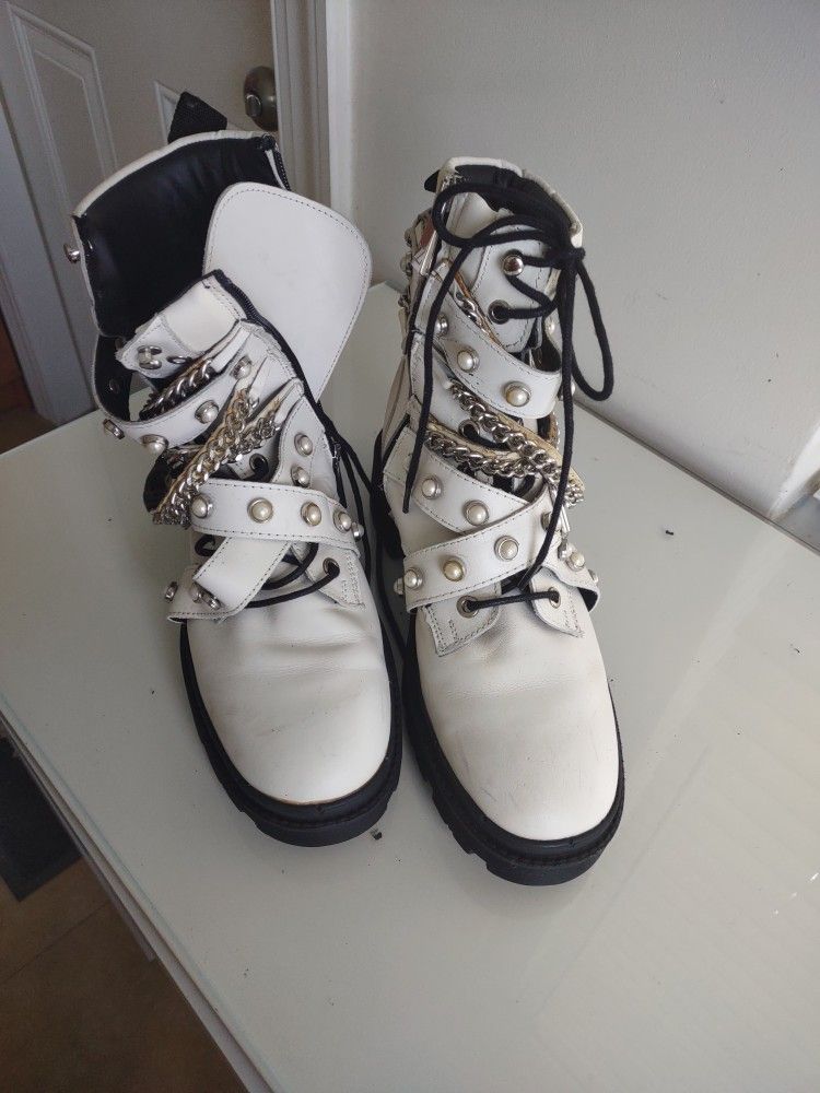 Zara Flat Leather Biker Ankle Boots White Size: 39 US Size: 8 $25
