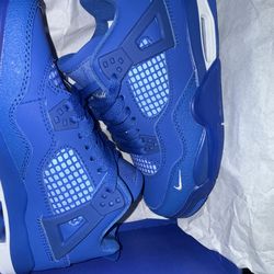 Size 6.5 blue brick by bricks