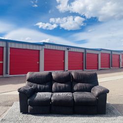 Comfy Power Reclining Sofa