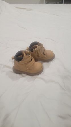 Toddler Boots 👢  Size 5 