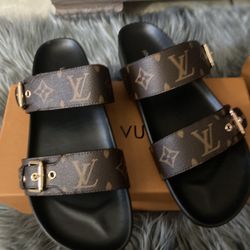 Loui Woman’s Sandals Size 8