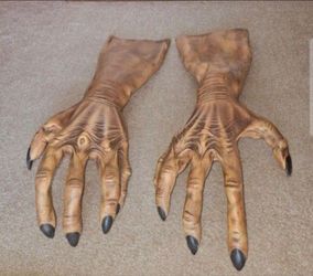 SET OF 2 EXTRA LARGE HALLOWEEN HORROR MONSTER ARM EXTENSION PROPS