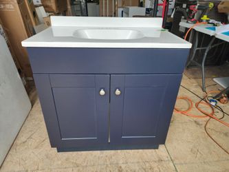 BRAND NEW Dover 30-in Navy Blue Single Sink Bathroom Vanity with White Cultured Marble Top