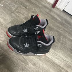 Selling Jordans 4s