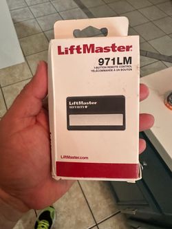 LiftMaster Garage Door Opener New