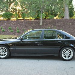 2001 BMW 740i