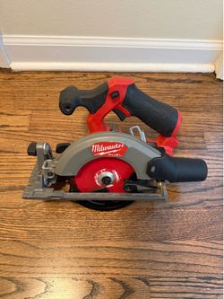 M12 FUEL 12V Lithium-Ion Brushless 5-3/8 in. Cordless Circular Saw (Tool-Only)