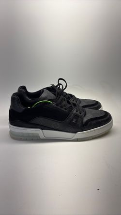 Louis Vuitton LV Trainers (Black Monogram) size8.5 no  box