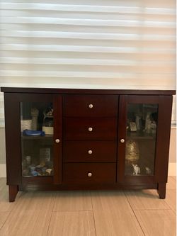 Free buffet table/ sideboard