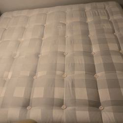 King Mattress With Box Springs And Topper