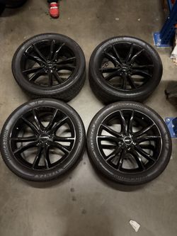 20 In Gloss Black Dodge/Chrysler Wheels 20x8.0 ET24 CB 71.60