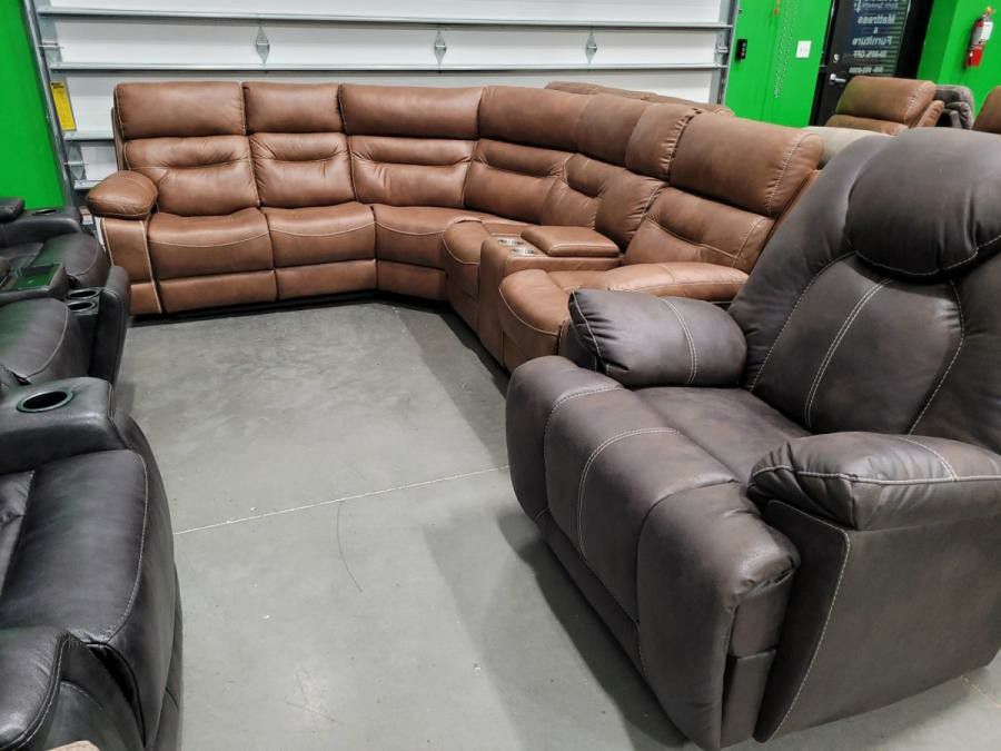 Sectional ! Everything 30-70% off!