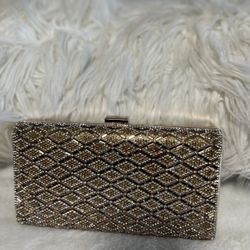 3. Purse 👛 