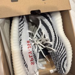 Yeezy Zebras Size 6.5