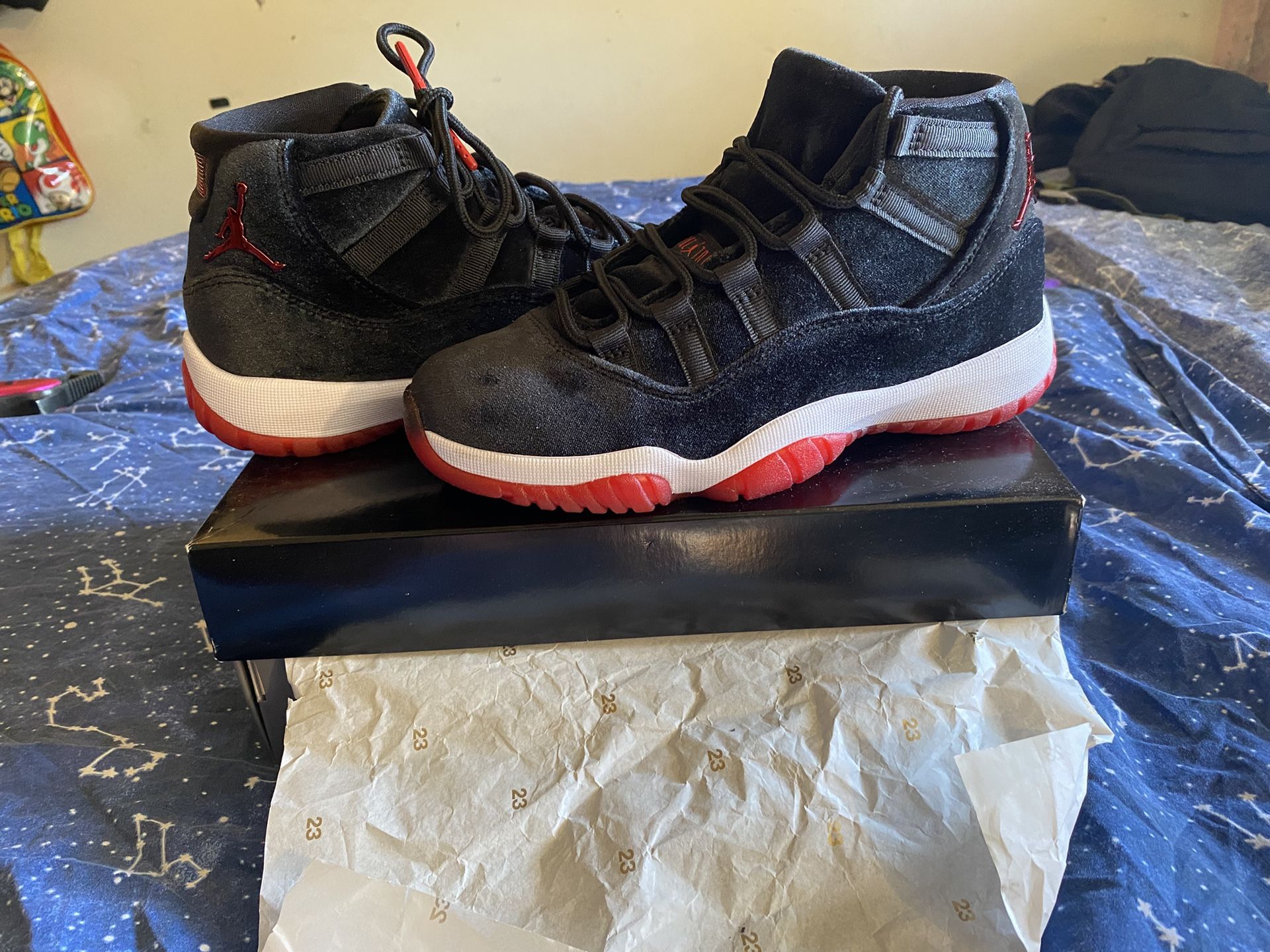 Size 6 Women Air Jordans 11 Retro