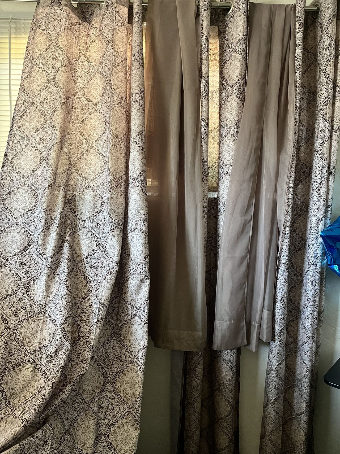 5 Brown Panels
