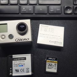GoPro HERO With 32GB SD card