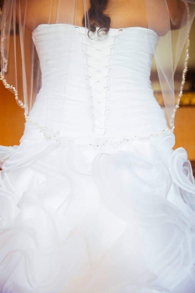 Ruffled and Jeweled Sweet Heart Wedding Dress Gown With Veil