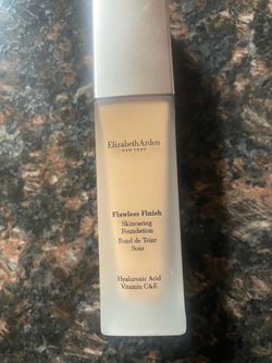 Elizabeth Arden foundation 440w